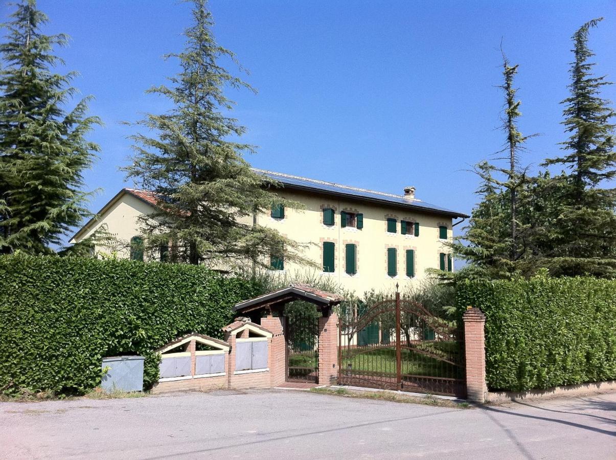 Cascina Tabachera X10 Country House Sirmione Garda Lake ポッツォレンゴ 部屋 写真