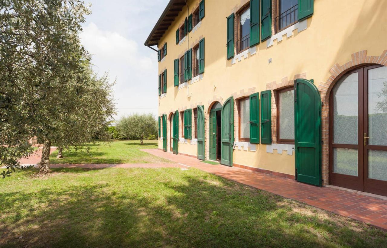 Cascina Tabachera X10 Country House Sirmione Garda Lake ポッツォレンゴ 部屋 写真
